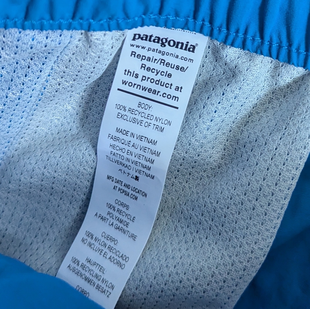 NWT Patagonia Women Barely Baggies 2 1/2" Shorts Women Size Medium Vessel Blue - Picture 4 of 5